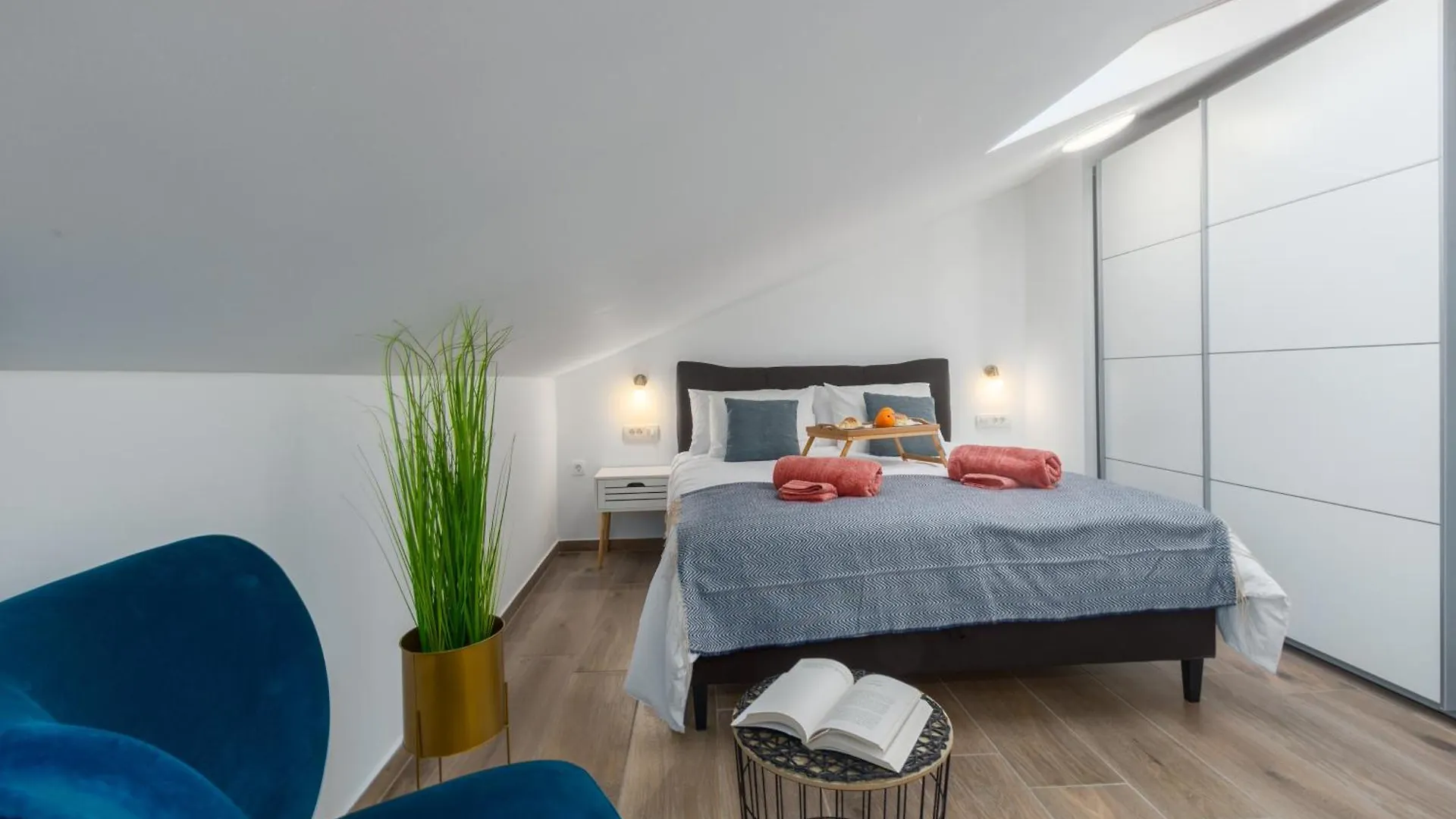 Apartments Residence Radovan 2 Porec 0*,  Croatia